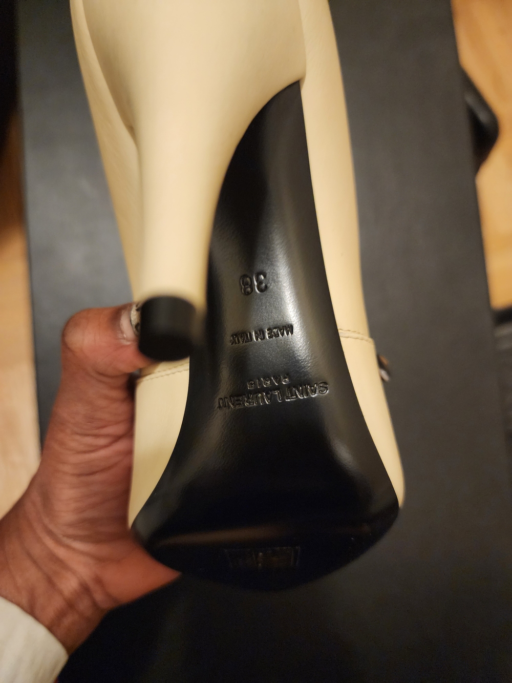 Saint Laurent Women’s Cream Leather Heel Dress Shoe